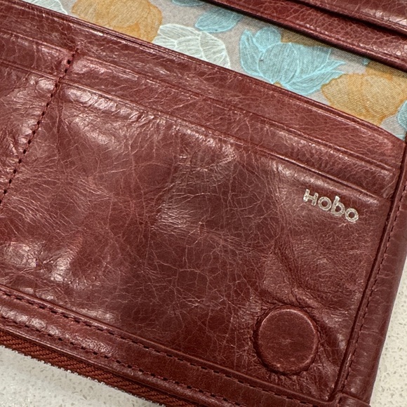 HOBO Maroon Leather Clutch EUC - Picture 2 of 11